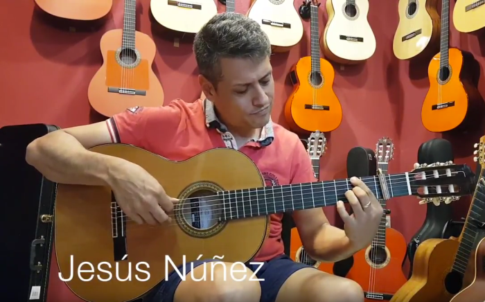 Video de Jesús Nuñez peobando una guitarra Esteban Eijo, modelo CCF